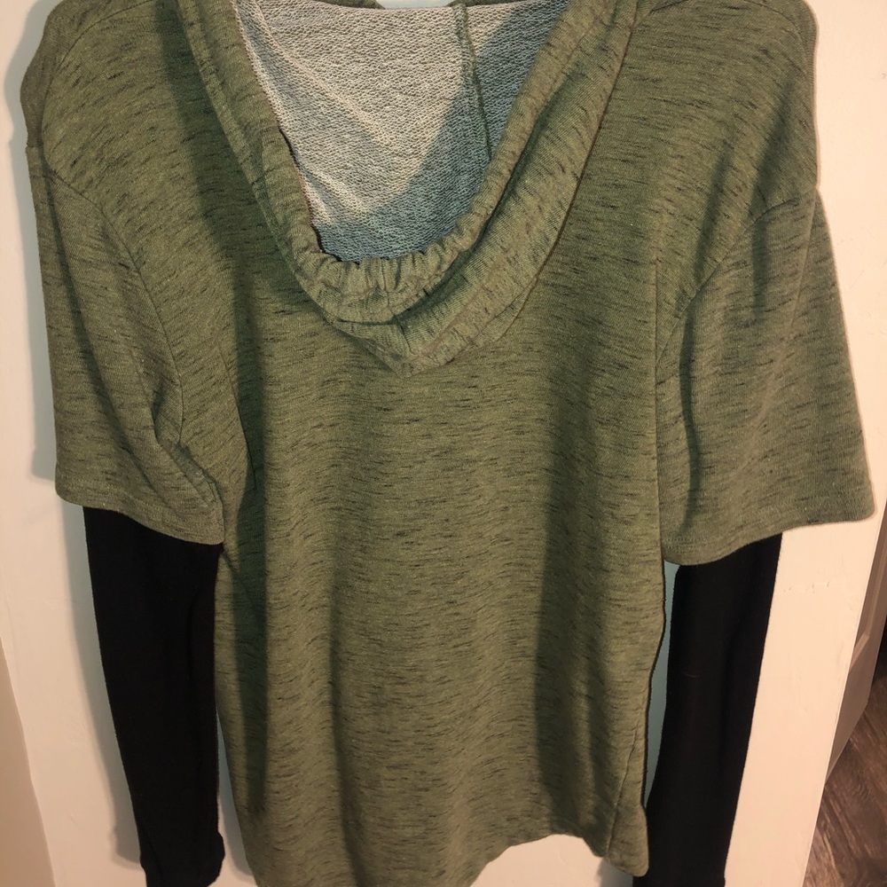 Woman’s Hoodie Tee